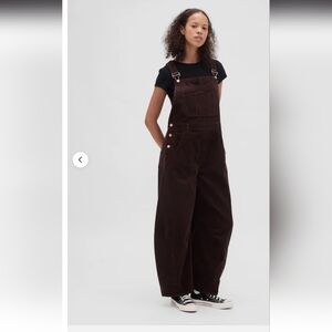 GAP Women's Dark Brown Barrel Corduroy Overalls